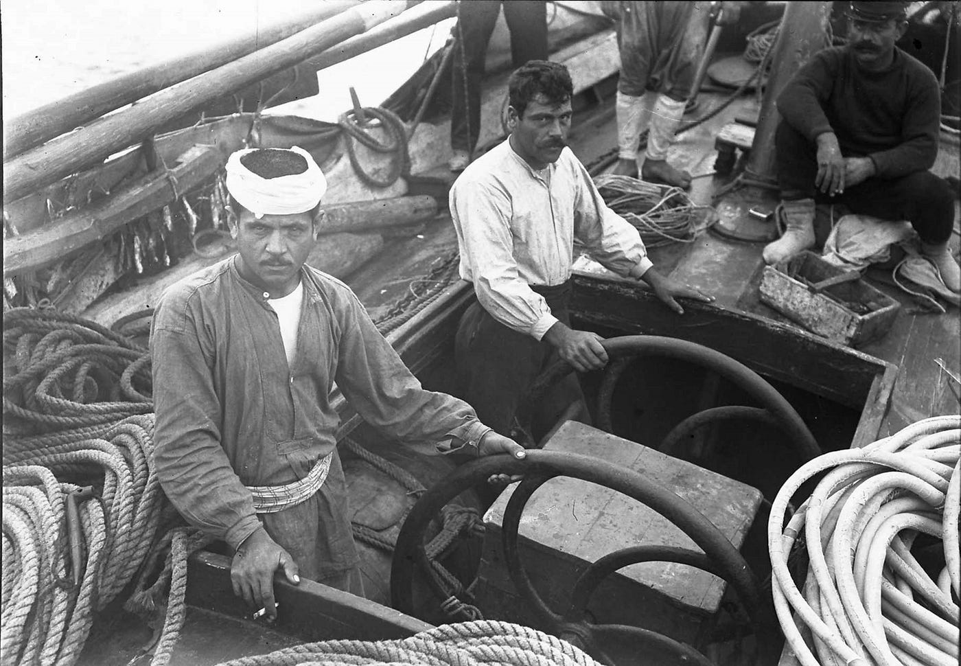 The Mahdia Shipwreck: Masterpieces of Art and History Recovered from the Deep - Mahdia Dive Ship 1907